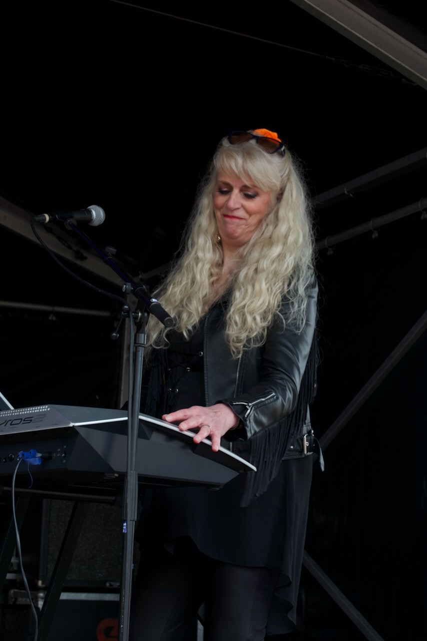 Shoot the Breeze live op het podium