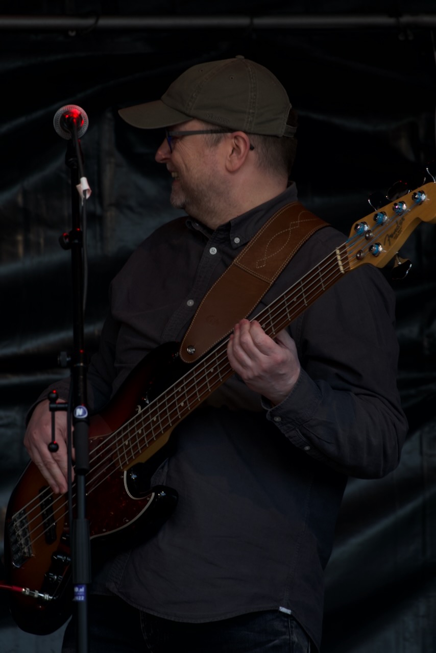 Shoot the Breeze live op het podium