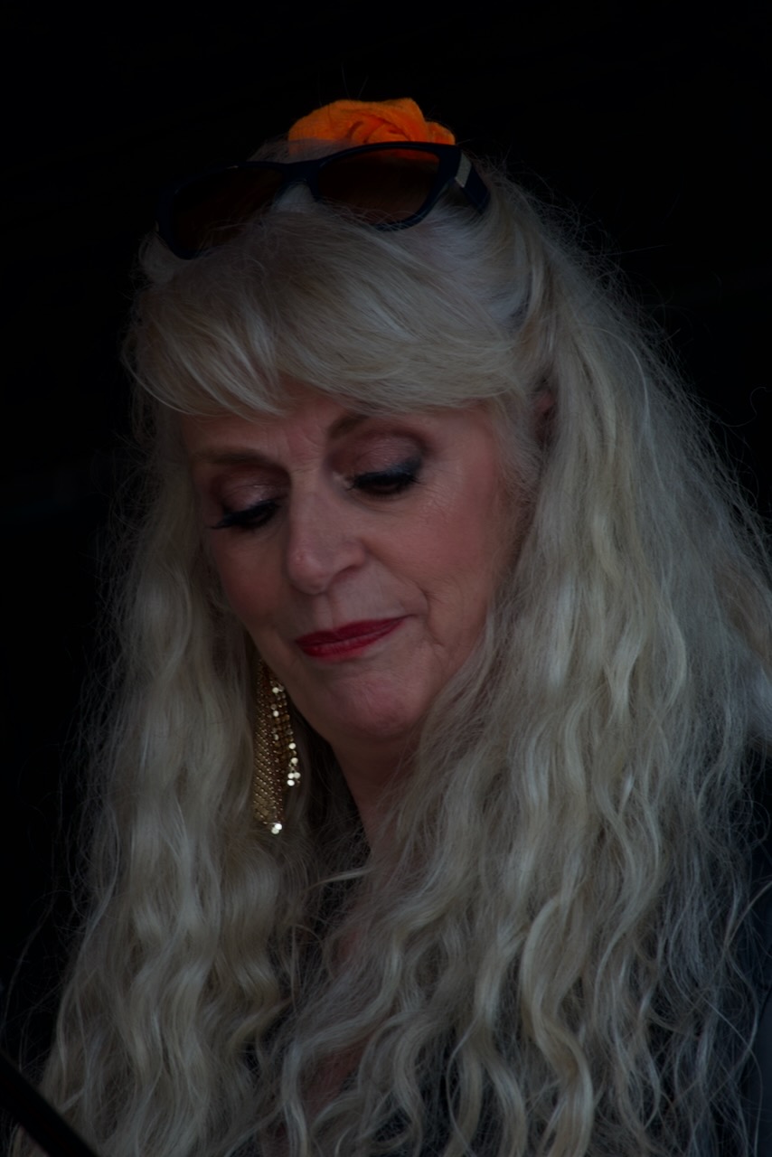 Shoot the Breeze live op het podium