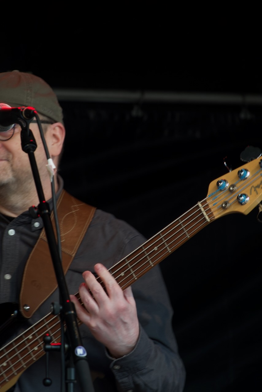 Shoot the Breeze live op het podium